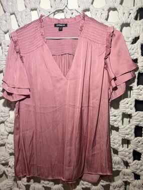 Express Rose Pink V-Neck Ruffle Sleeve Blouse